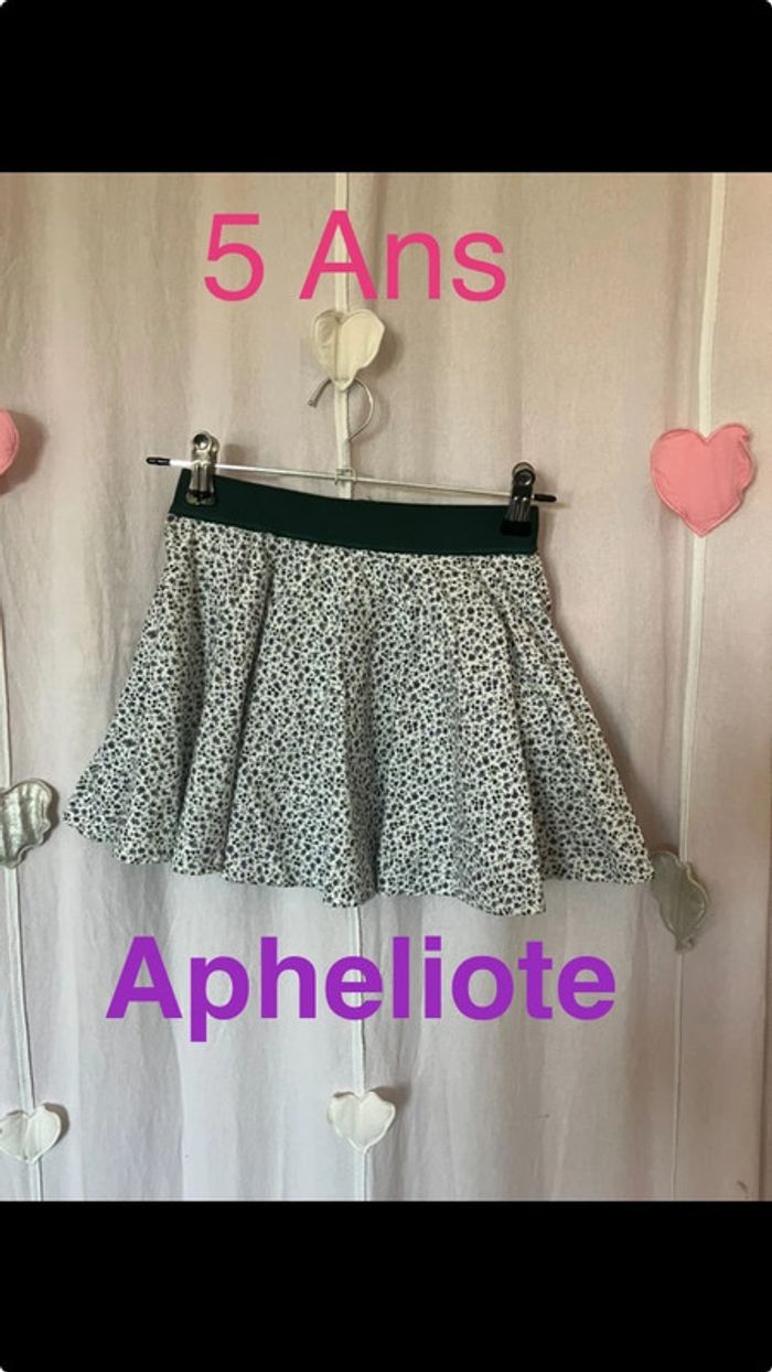 Jupe patineuse fleuri taille 5 ans