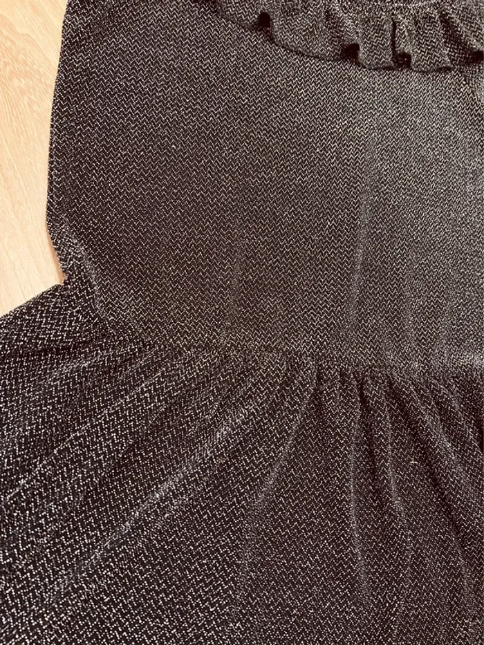 Taille 8 ans tenue de fête 2 pièces fille Gemo noir et argenté * brillant * 🩷 - photo numéro 3