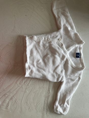 Gilet en laine 1 mois
