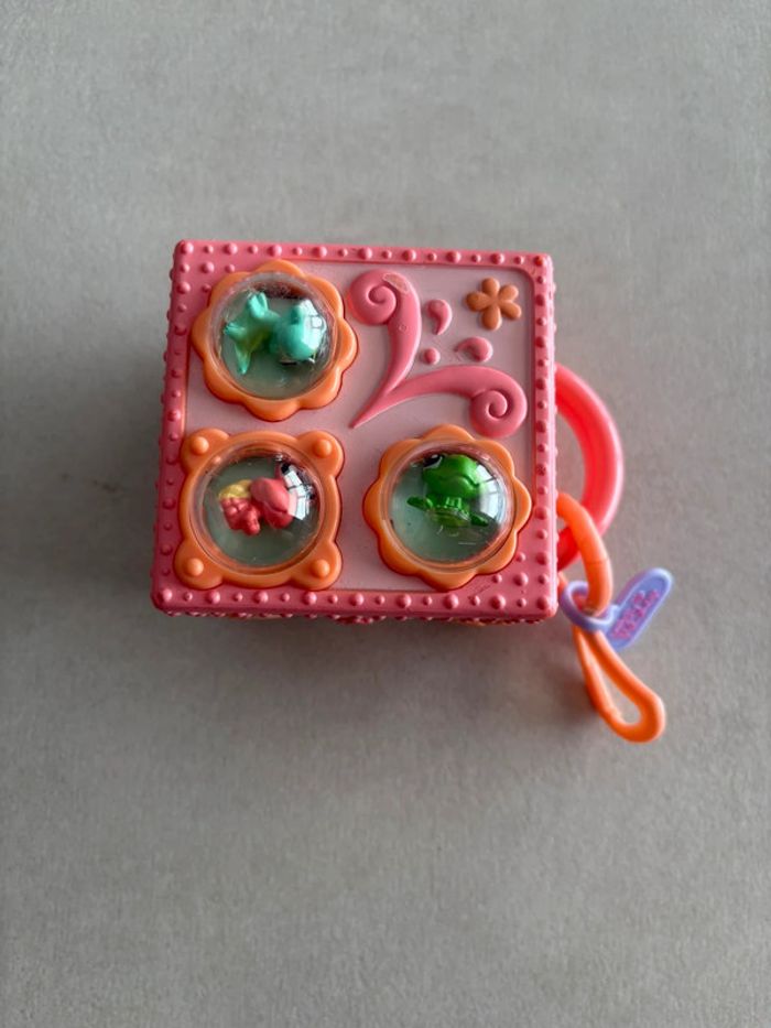 Littlest Pet Shop Hasbro vintage Mini maison pop up Complet Très bon état Comprend 3 petits animaux - photo numéro 5