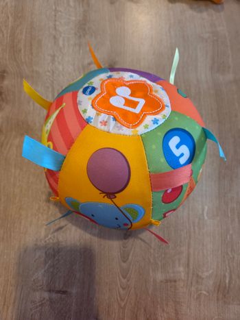 Balle d'éveil Vtech