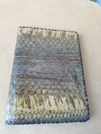 Ancien porte feuille en cuir