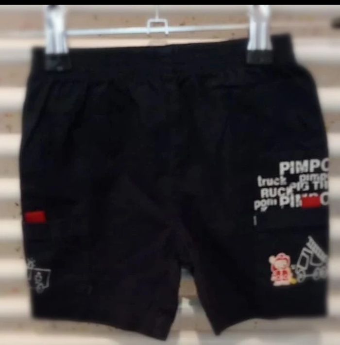 Short bleu marine imprimé blanc motif pompier Taille 6 mois - photo numéro 2