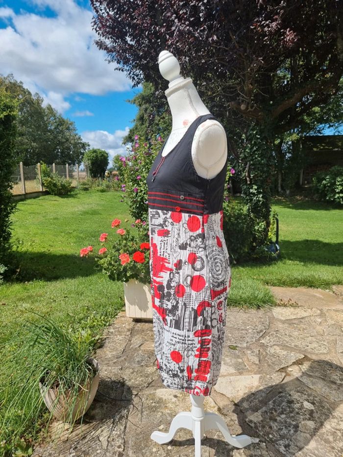 Cache cache robe noire rouge * taille 42 * - photo numéro 4