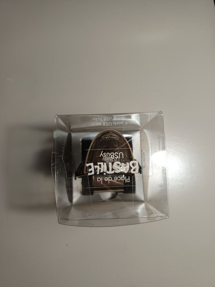 Robot 4 ports USB en 1