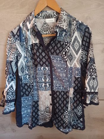 Blouse neuve taille 40 canda acheté trop petite 29 euros