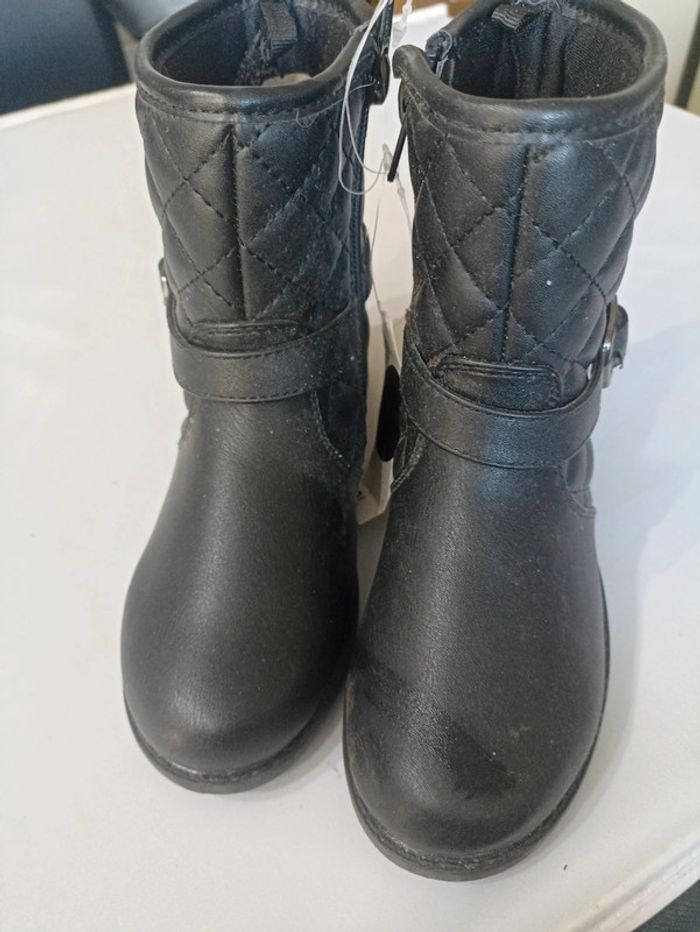 Bottines noires taille 28 - photo numéro 2