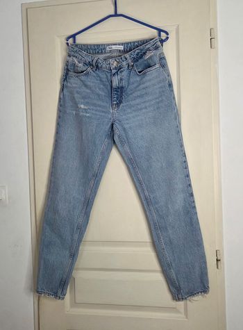 Jean mom fit Zara taille 38 – taille haute – denim clair vintage – excellent état