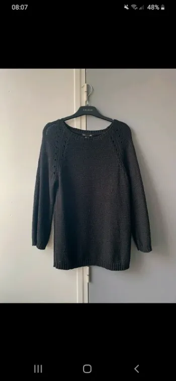 Pull noir tendance