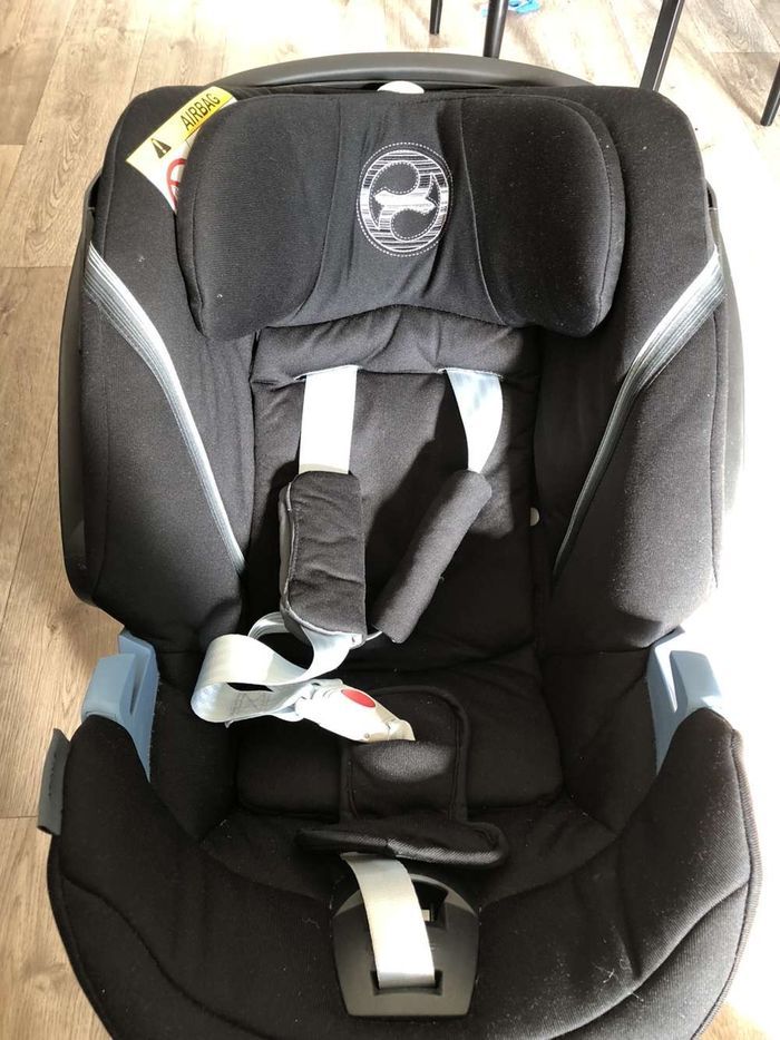 Cosy Cybex Aton 5 + adaptateur poussette + habillage pluie