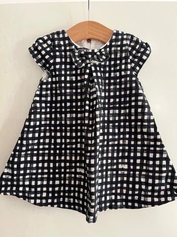 Robe fille noir et blanche jean bourget taille 18 mois 80cm