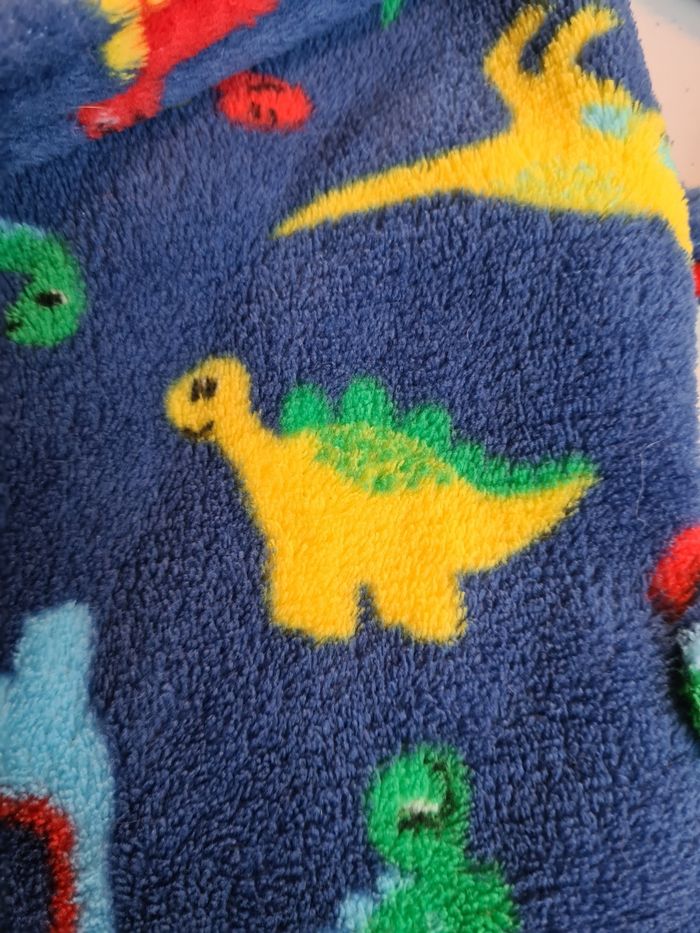 Peignoir dinosaures 3/6 mois - photo numéro 4