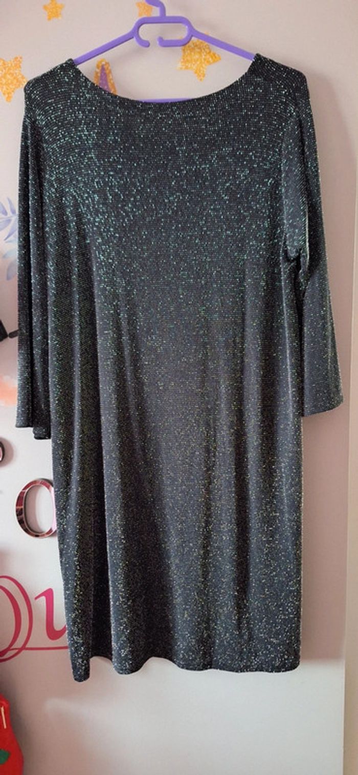 Robe pour les fêtes de fin d'année ou autres très bon état - photo numéro 3