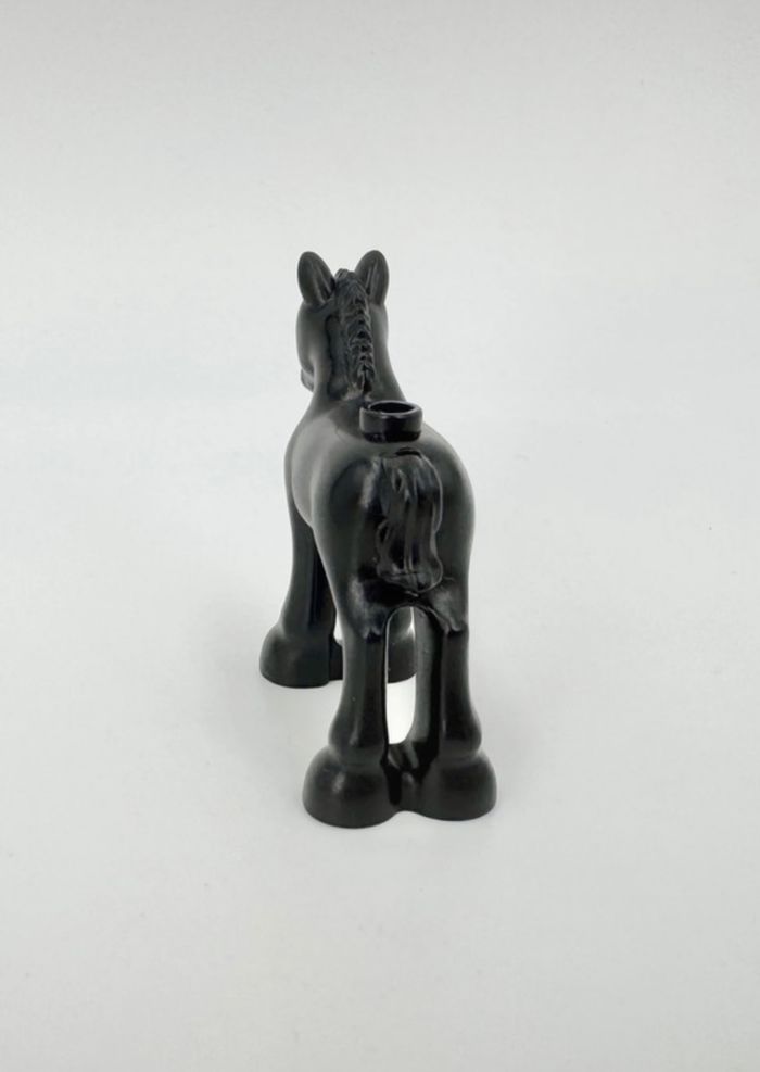 Lego Animaux Friends : Poney / Poulain noir, tour des yeux gris - photo numéro 5