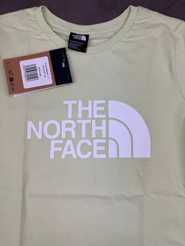 T-shirt The North Face Cintré Vert Menthe Neuf Taille S - photo numéro 4