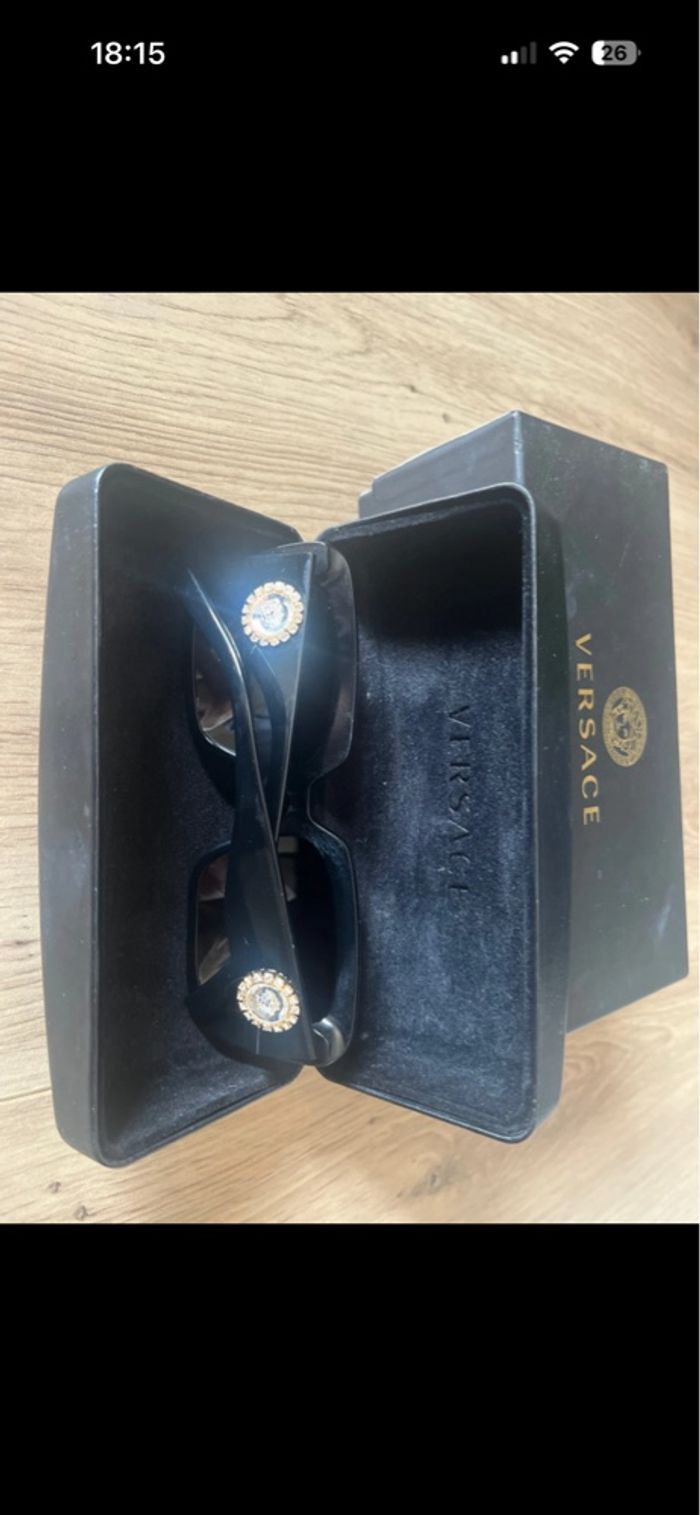 Lunettes solaires Versace médusa Swarovski - photo numéro 3