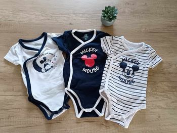 Lot 3 bodys mickey