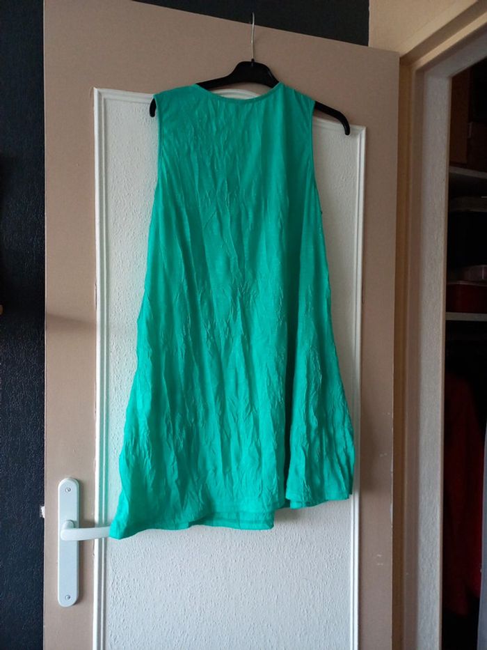 Robe de détente col en V - photo numéro 3
