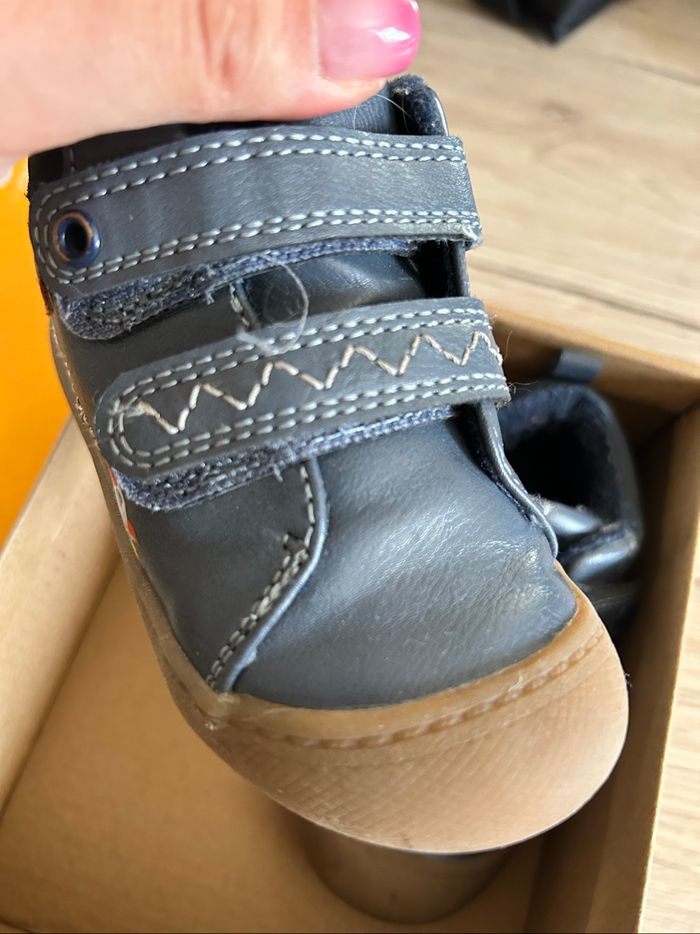 Chaussures en cuir pour enfant taille 21 - photo numéro 4