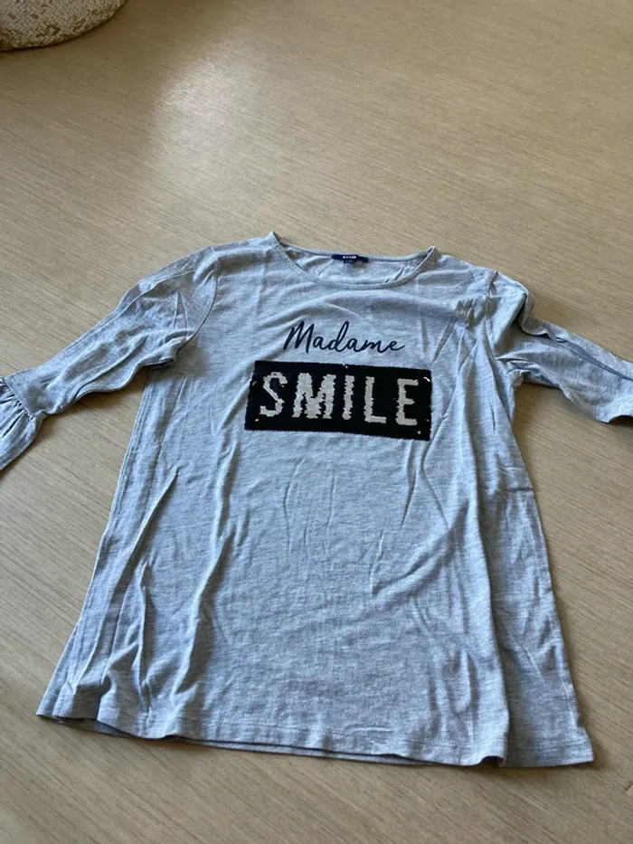 T-shirt magique Mme smile / têtue