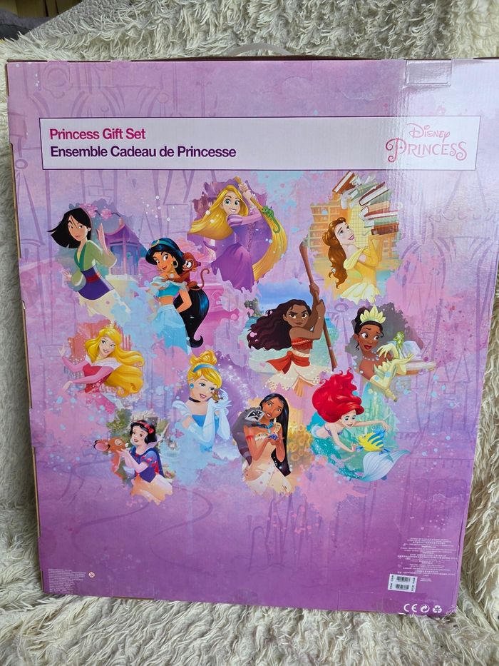 Poupee barbie disney princesse mulan raiponce vaiana blanche neige aurore jasmine belle cendrillon ariel pocahontas tiana disneyland paris - photo numéro 6