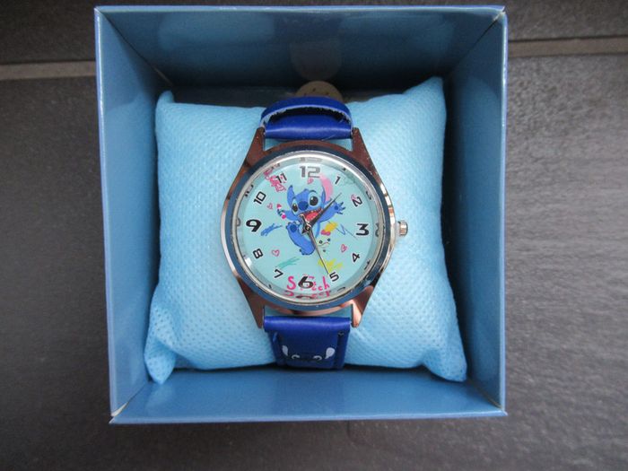 Montre Stitch neuve dans sa boîte