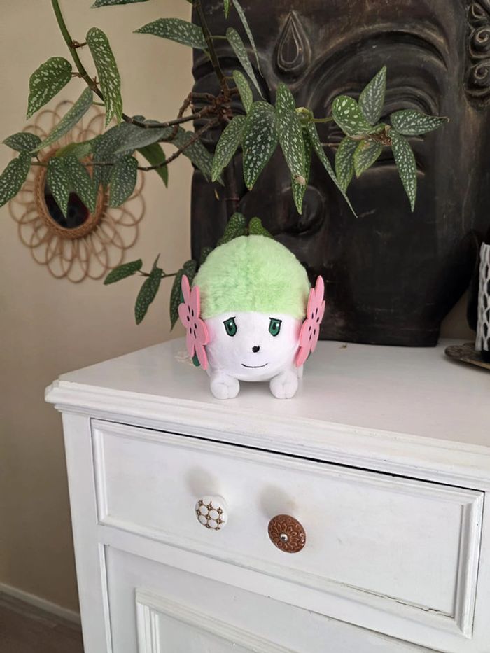 🌸 Peluche Pokémon officielle – Shaymin Forme Terrestre – NEUVE 🌿 - photo numéro 6