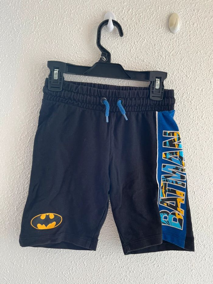 Short Batman taille 7/8 ans đź’«
