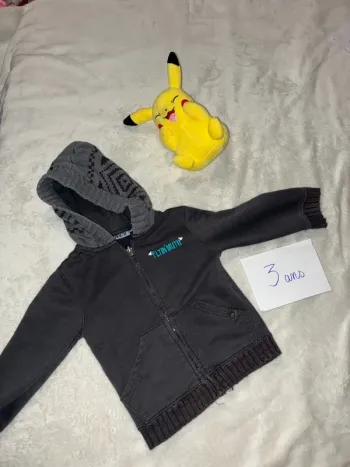 Veste à capuche