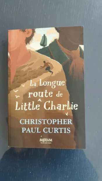 Livre neuf la longue route de little Charlie
