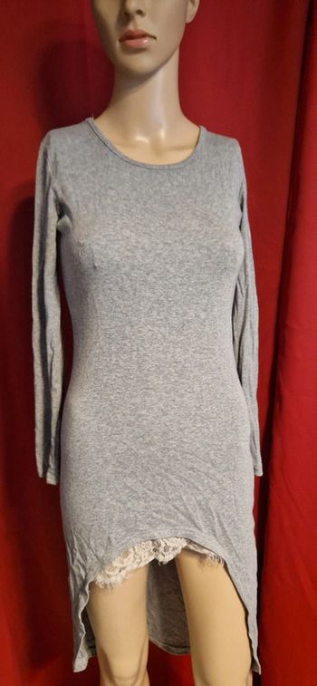 Robe moulante originale, plus courte devant taille S