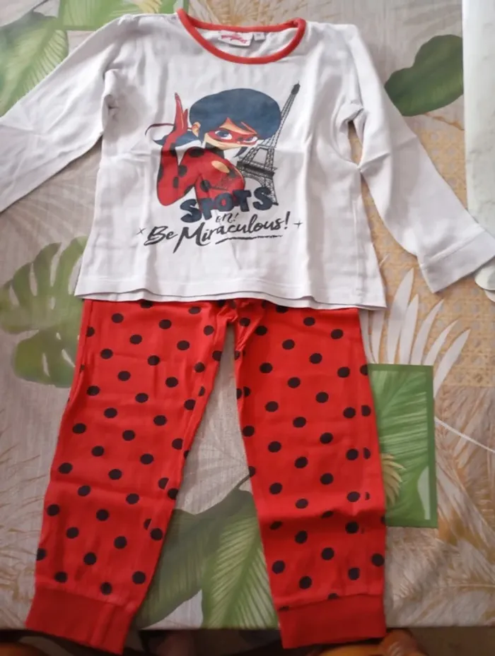 Pyjama miraculous taille 4 ans (321)