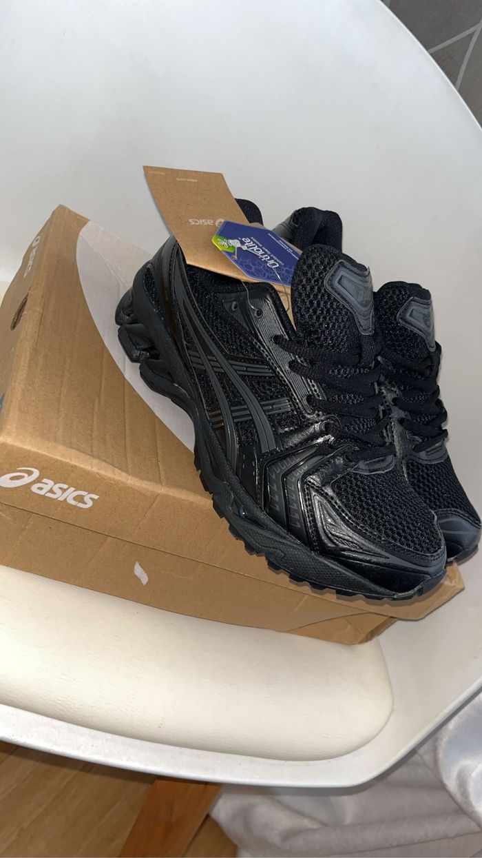 💥 Asics Gel- Full Black - Taille 42 💥 - photo numéro 2