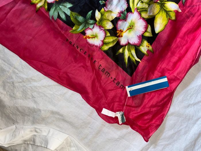 Grand paréo princesse tam tam  Neuf avec étiquette - photo numéro 3