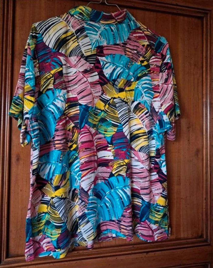 Chemise NEUVE pour femme taille 52 - photo numéro 2