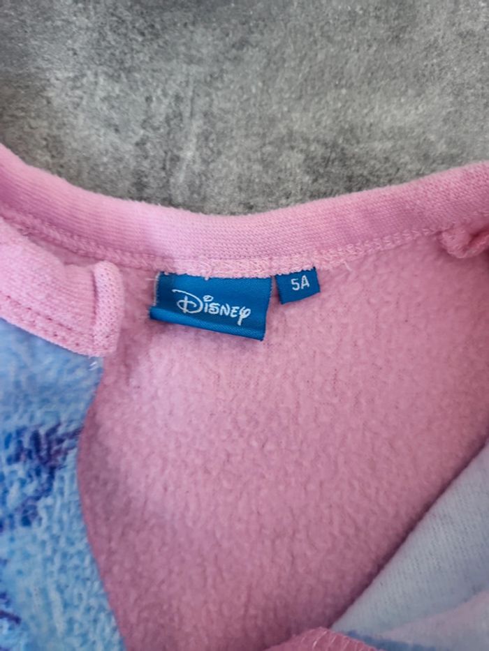 Combi pyjama reine des neiges 5 ans très bon état - photo numéro 2