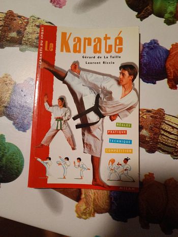 Livre pour apprendre le karaté