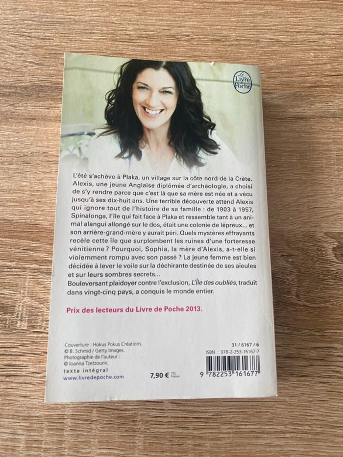 livre l’île des oubliés - photo numéro 3