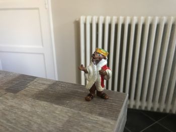 Figurine prince jean robin des bois