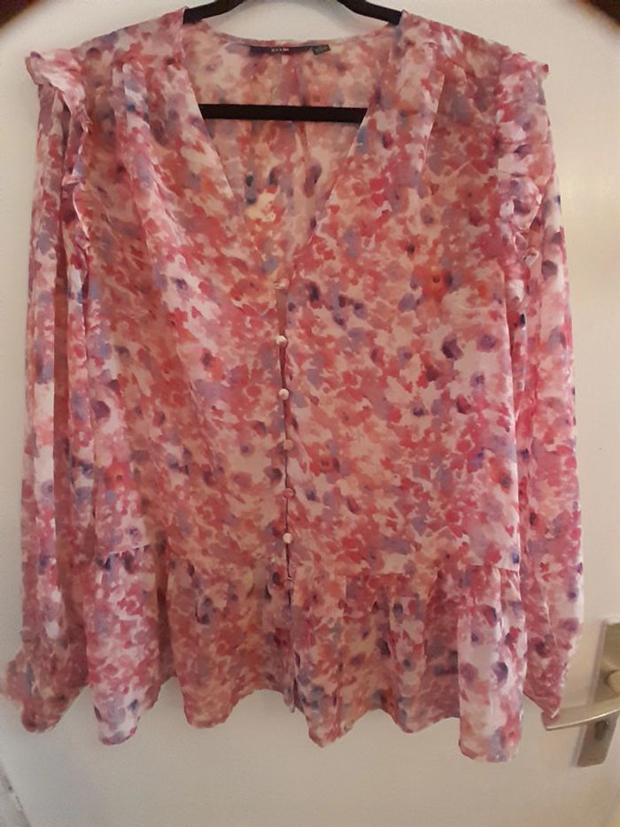 Superbe chemisier imprimé rose et bleu, taille L, Marque Kiabi