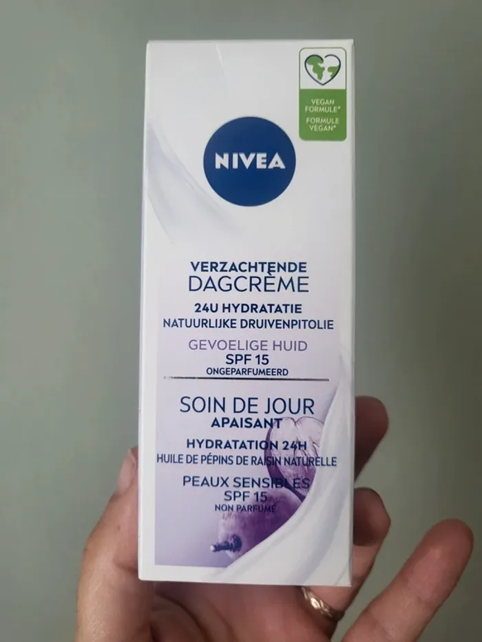 Soin de jour apaisant Nivea