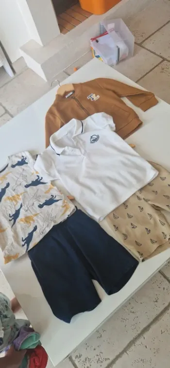 Lot vêtements 5 ans