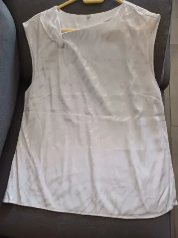 Tunique blanche sans manche