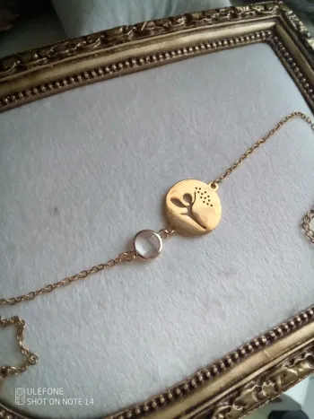 Bracelet fée et pierre de cristal de quartz