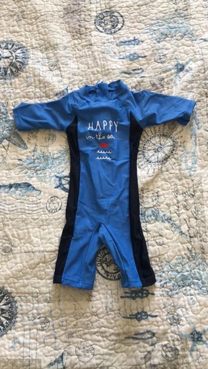 tee shirt et short 9 mois - photo numéro 2