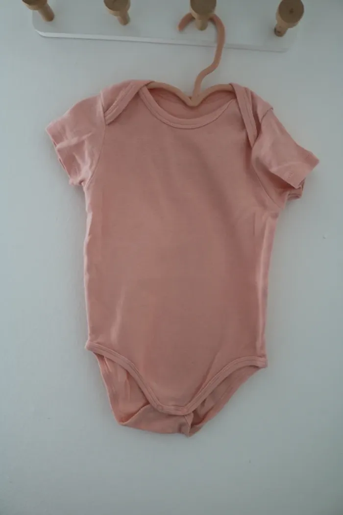 Lot bodies été fille 12 mois - photo numéro 8