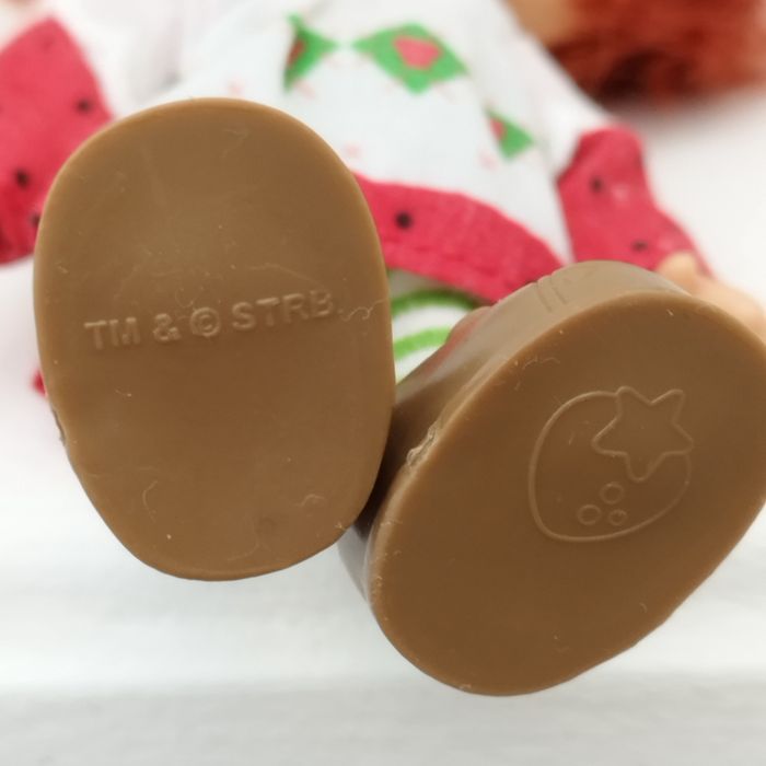 Poupée charlotte aux fraises - photo numéro 4