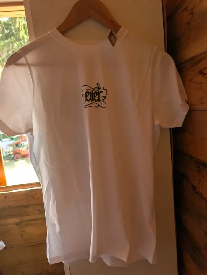 T-shirt the school for good and evil taille xs - photo numéro 2