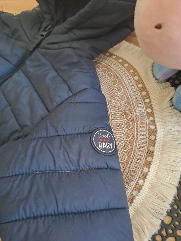 Doudoune à capuche, taille 24 mois - photo numéro 2