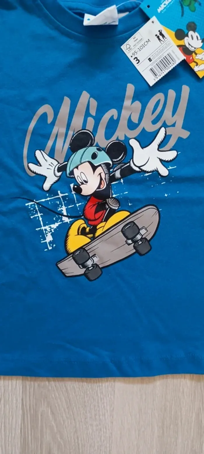 Tee-shirt manches courtes bleu, motif Mickey, marque Disney, taille 3 ans, neuf avec étiquette. - photo numéro 3